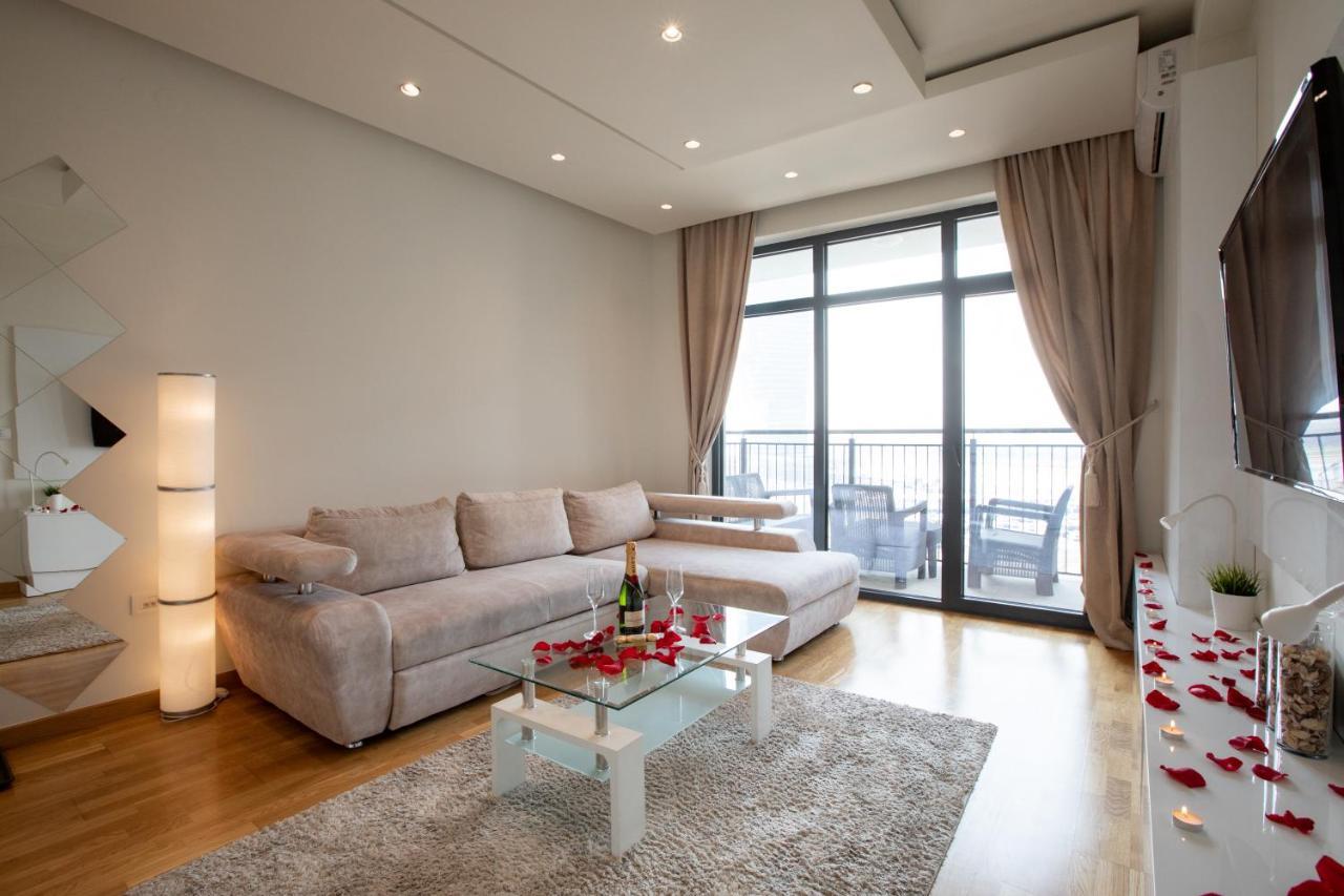 Waterfront - River View